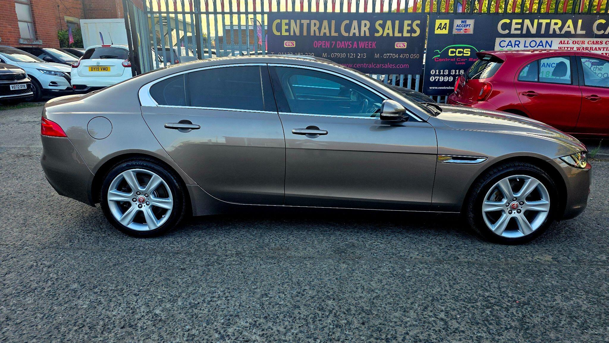 Jaguar XE - Image 6