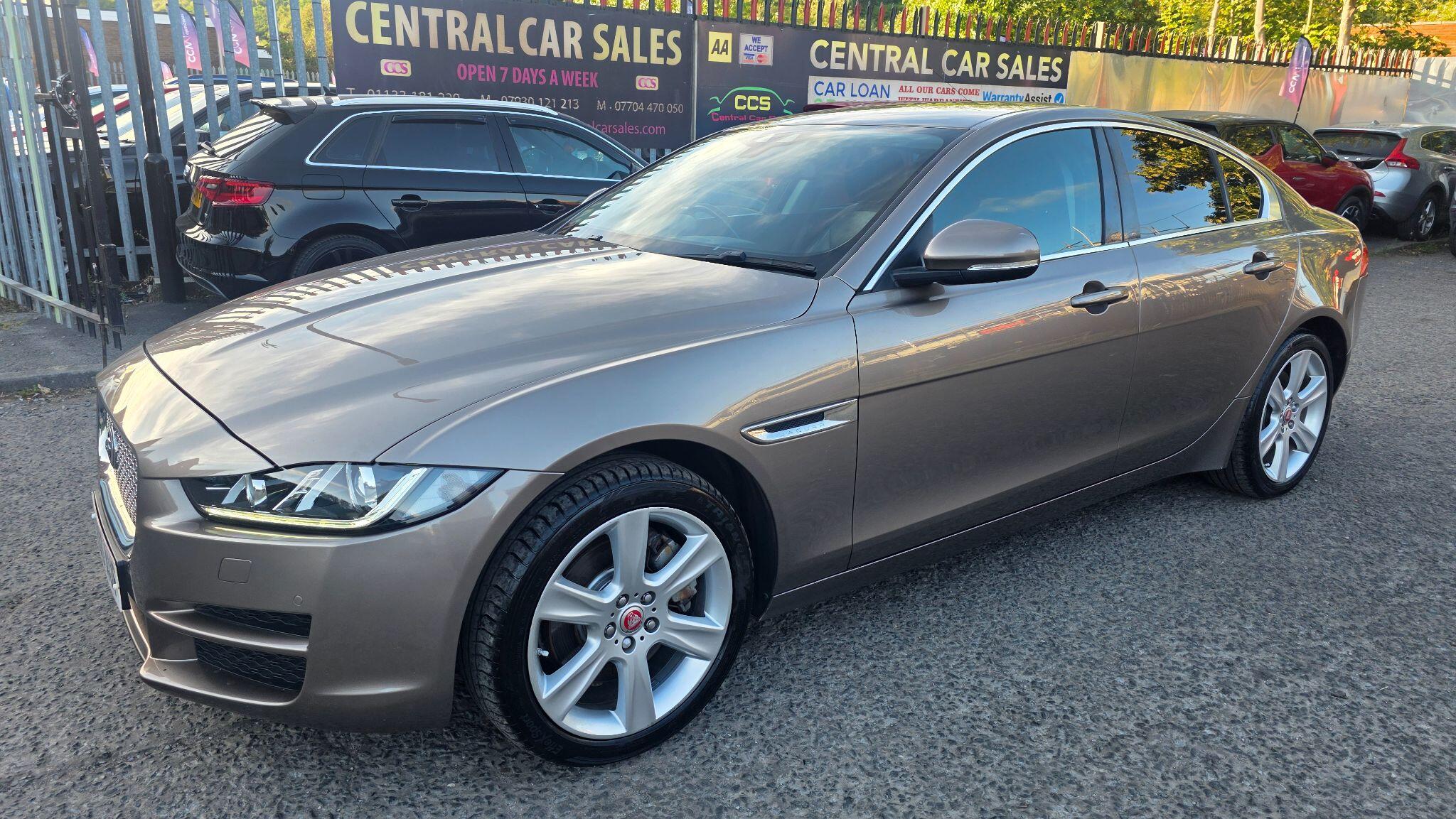 Jaguar XE - Image 18