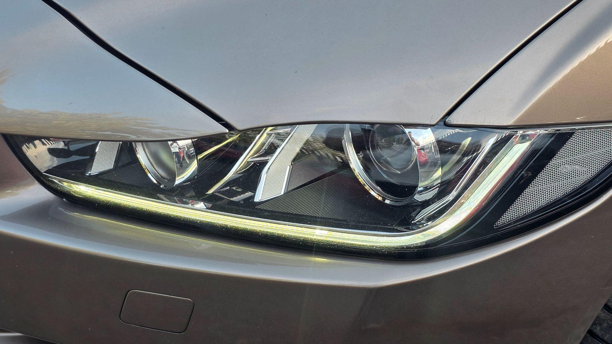 Jaguar XE - Image 20