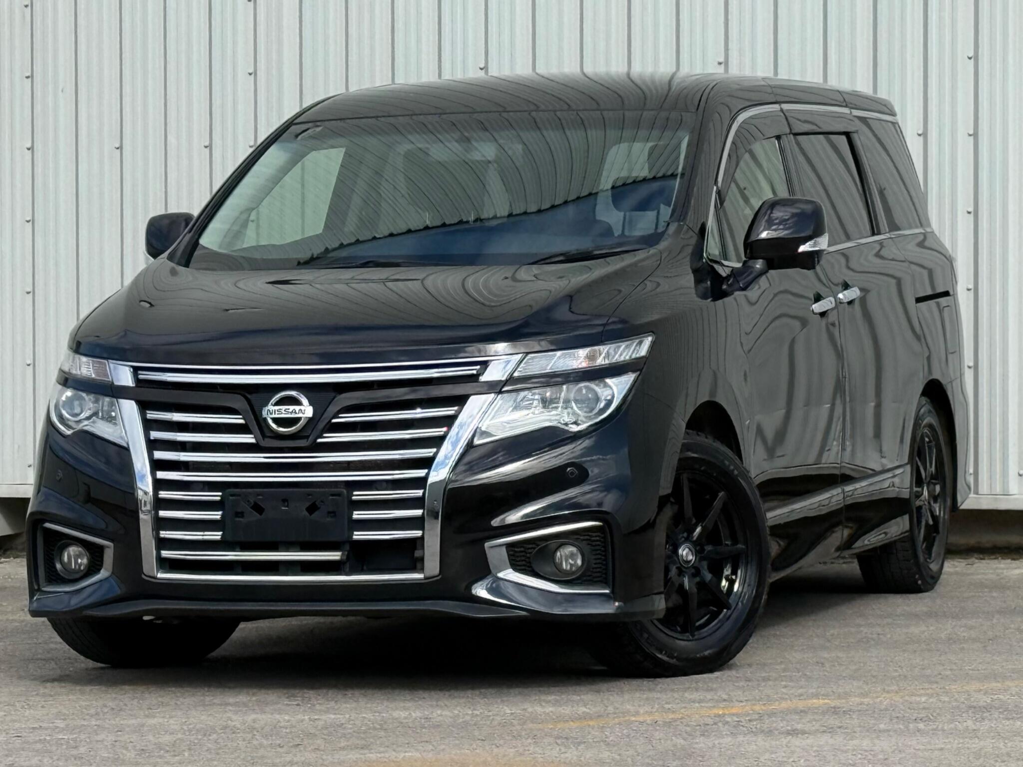 Nissan Elgrand - Image 6