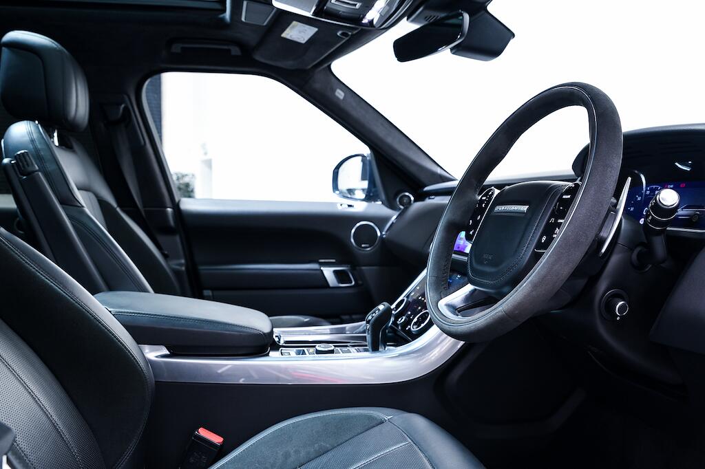 Land Rover RANGE ROVER SPORT - Image 9