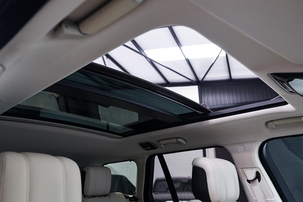 Land Rover Range Rover - Image 6