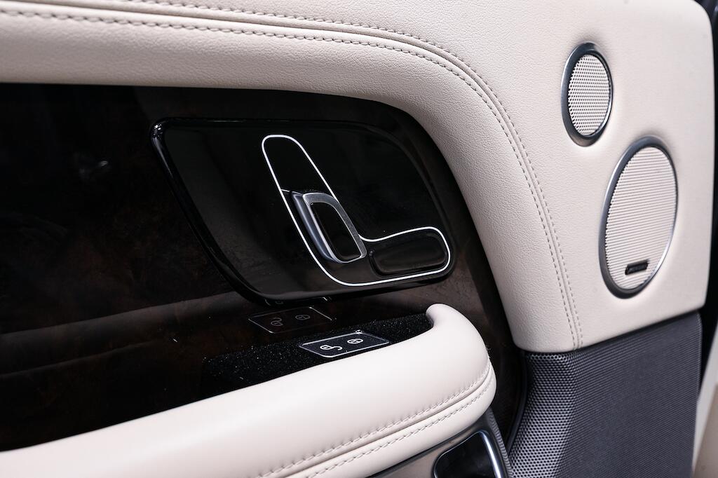 Land Rover Range Rover - Image 17