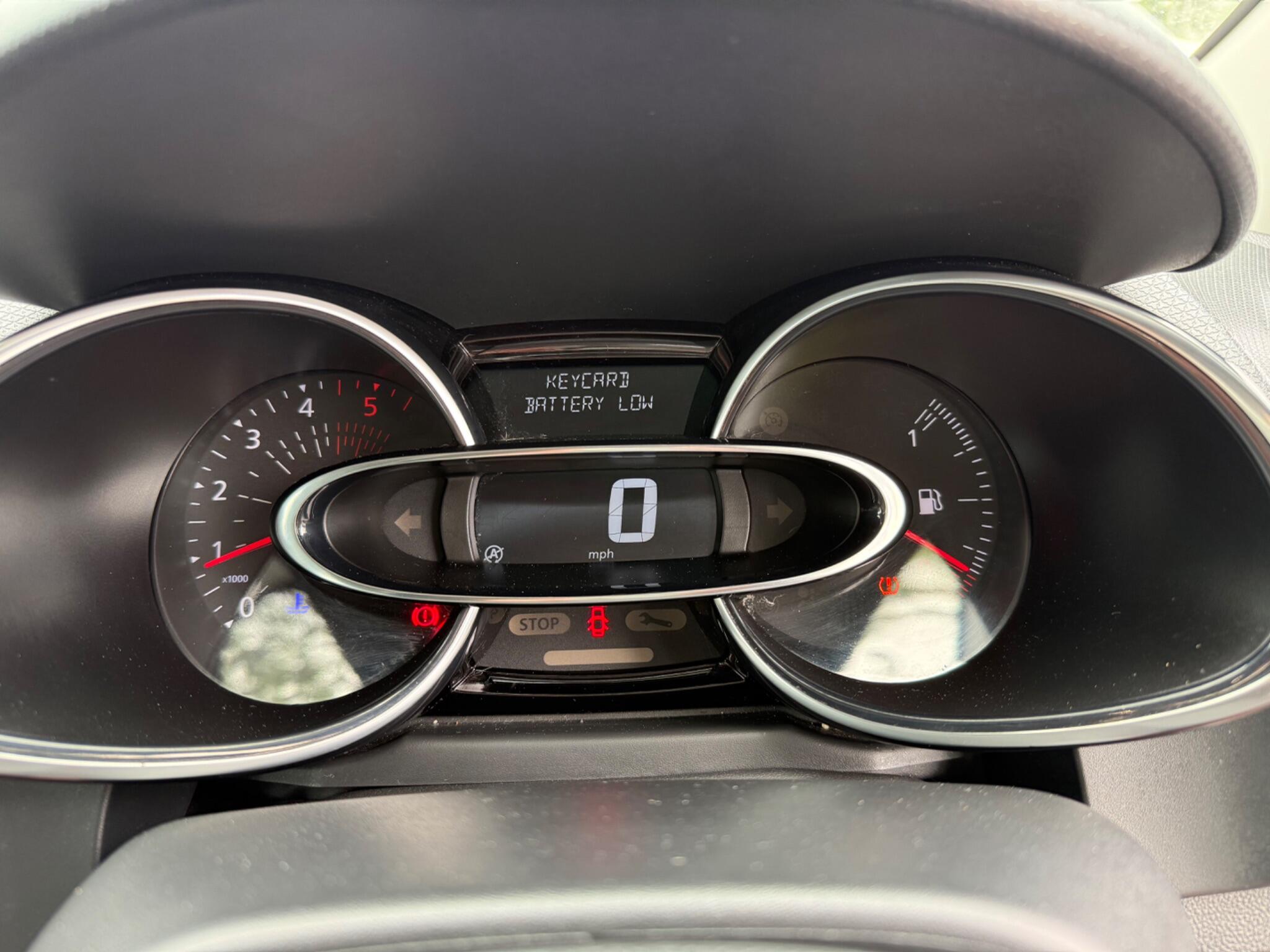 Renault Clio - Image 46
