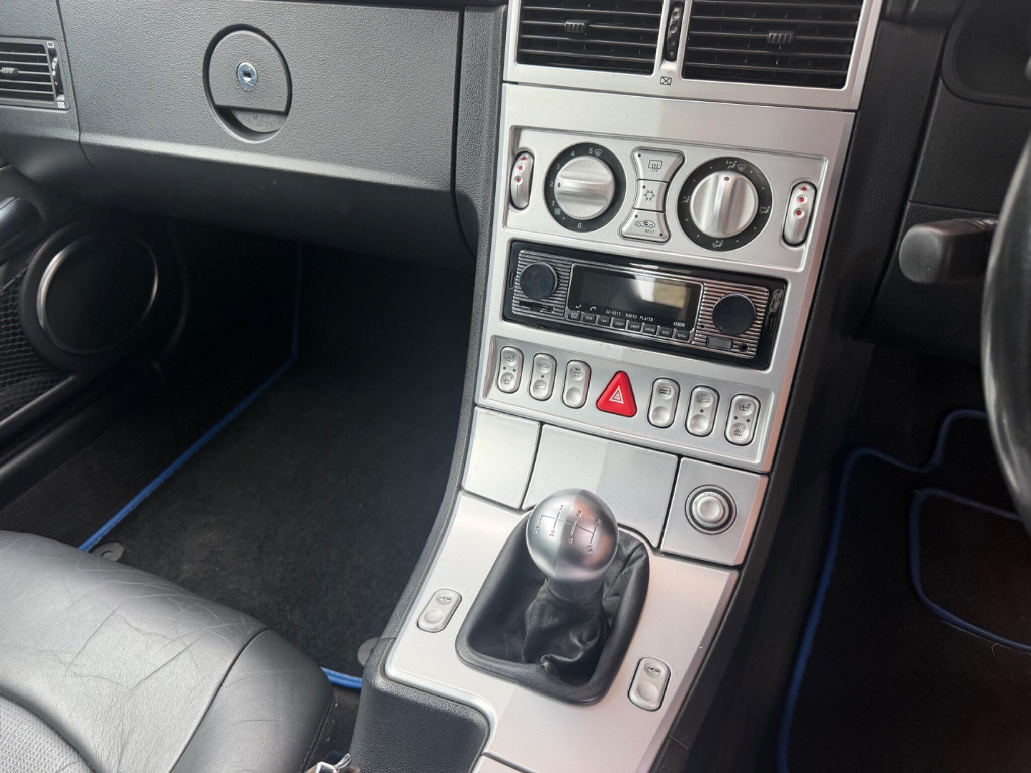 Chrysler Crossfire - Image 14