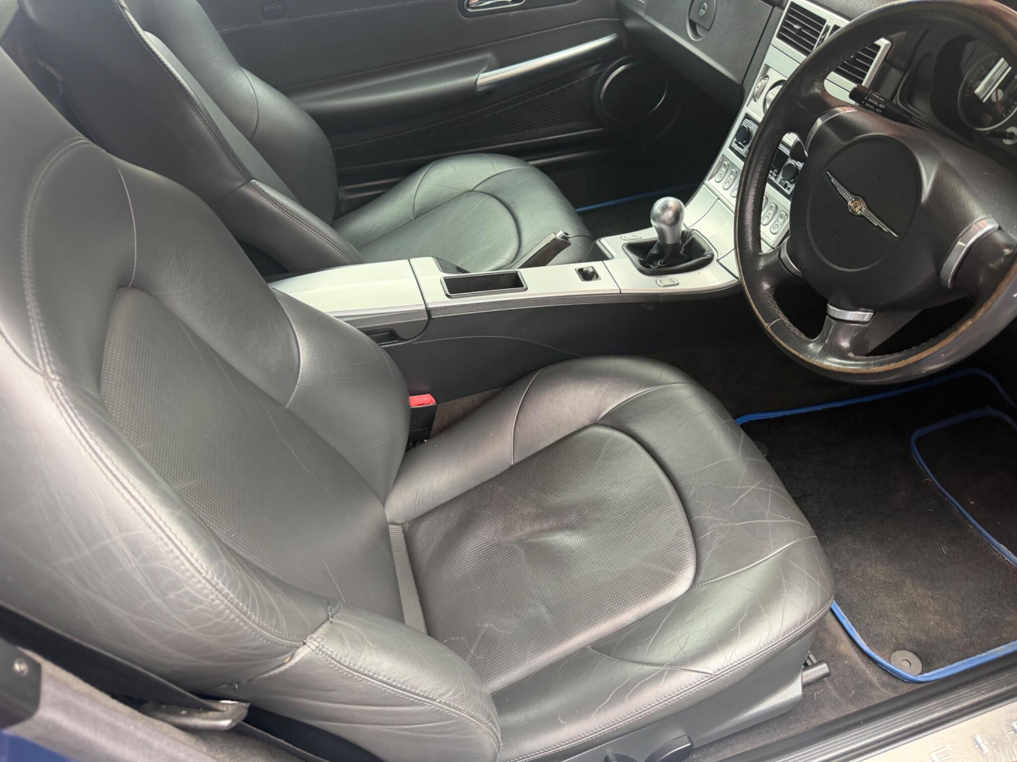 Chrysler Crossfire - Image 15