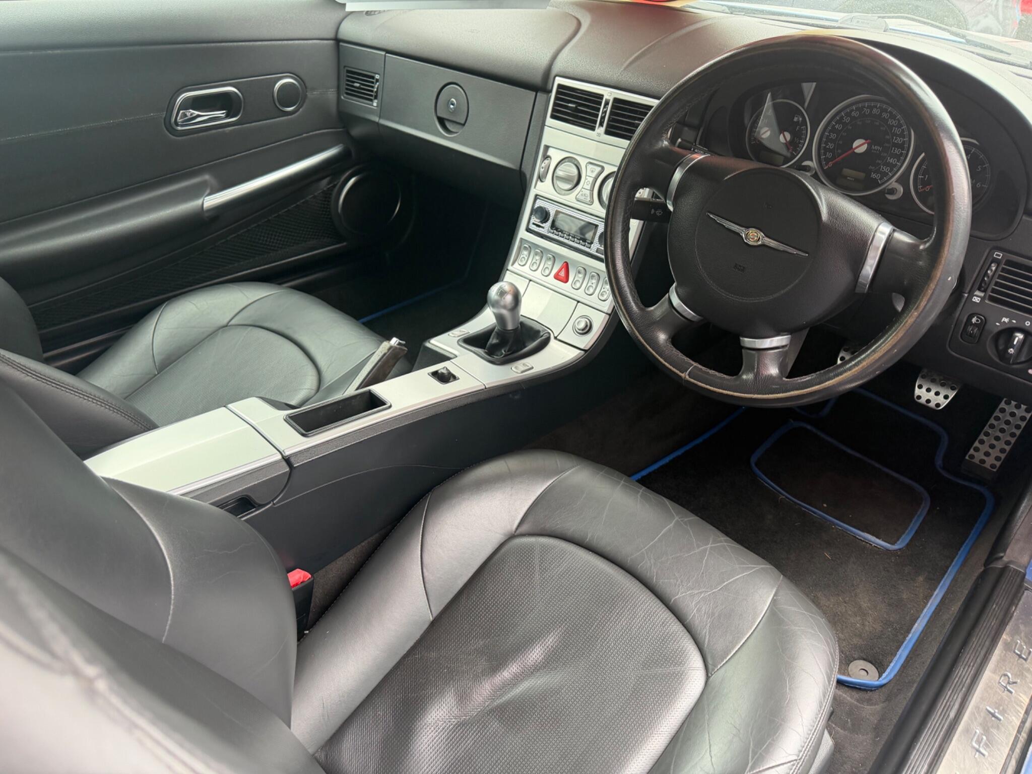 Chrysler Crossfire - Image 19