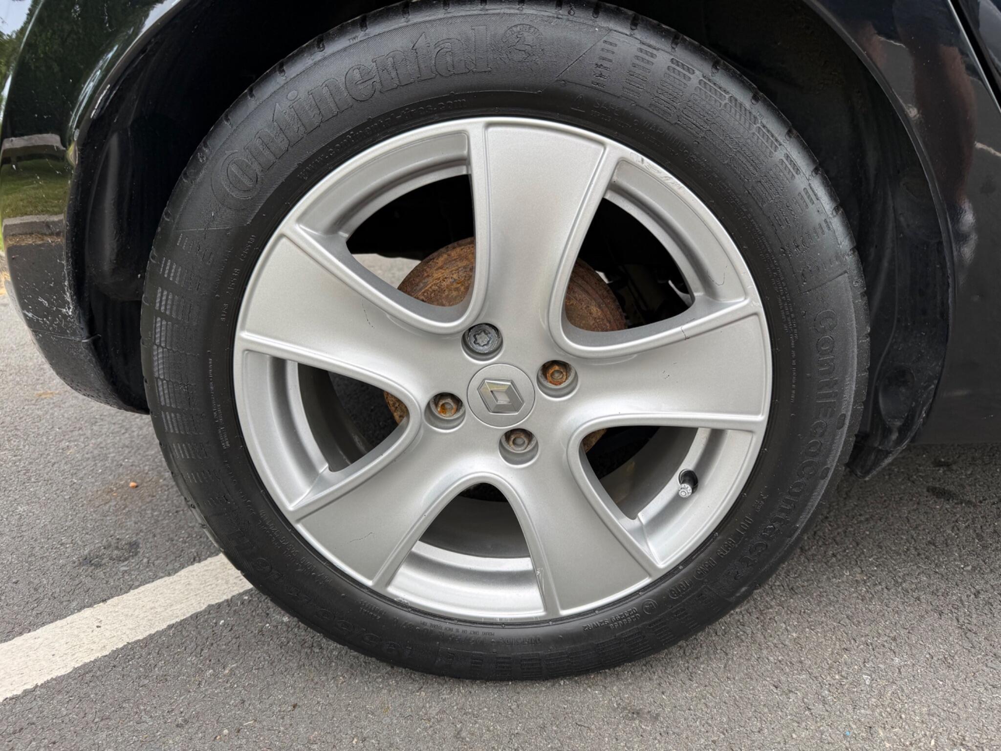 Renault Clio - Image 27