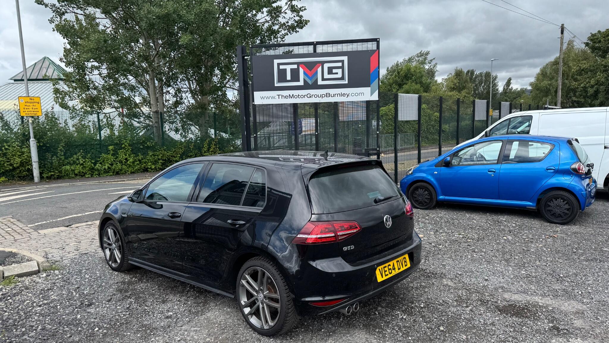 Volkswagen Golf - Image 2