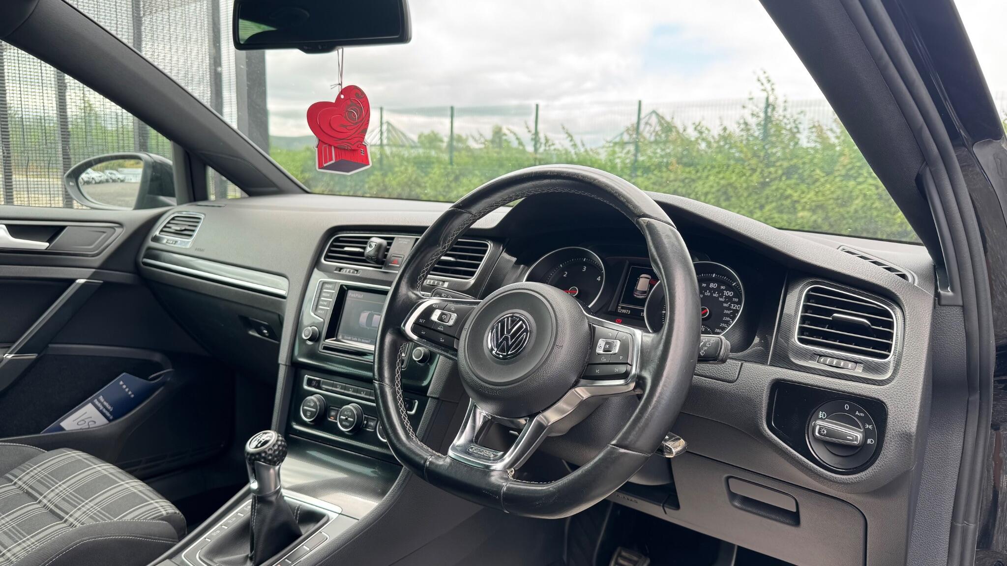 Volkswagen Golf - Image 3
