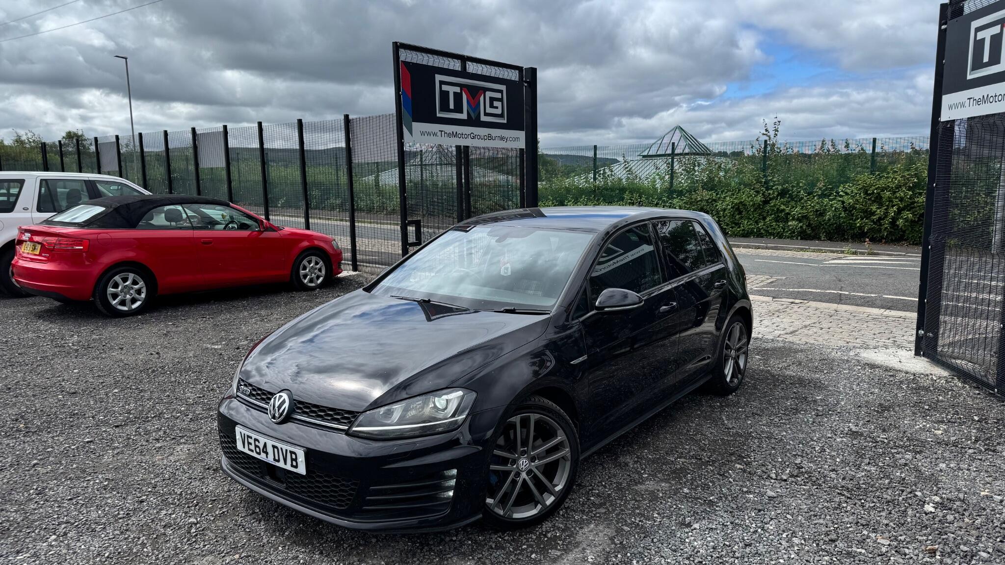 Volkswagen Golf - Image 4