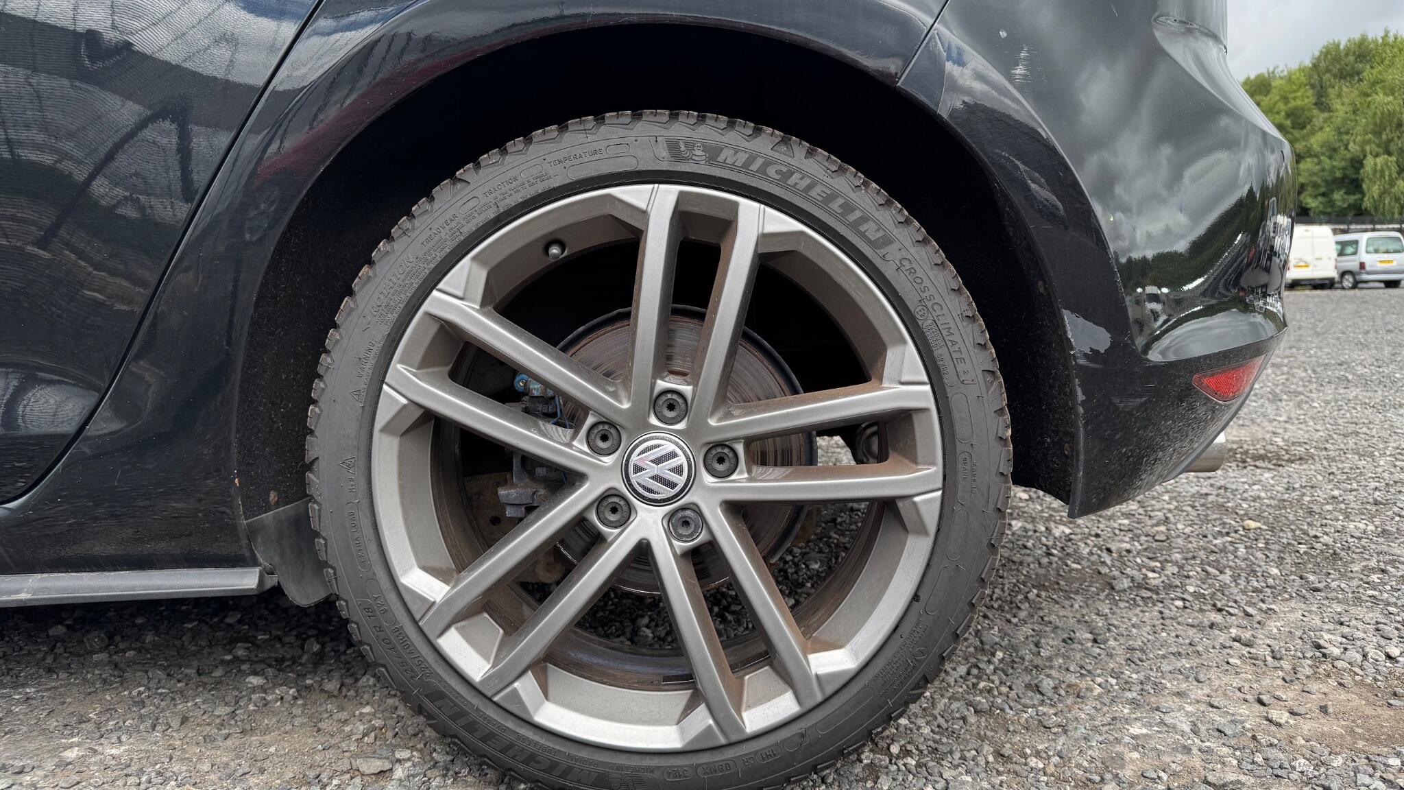 Volkswagen Golf - Image 33