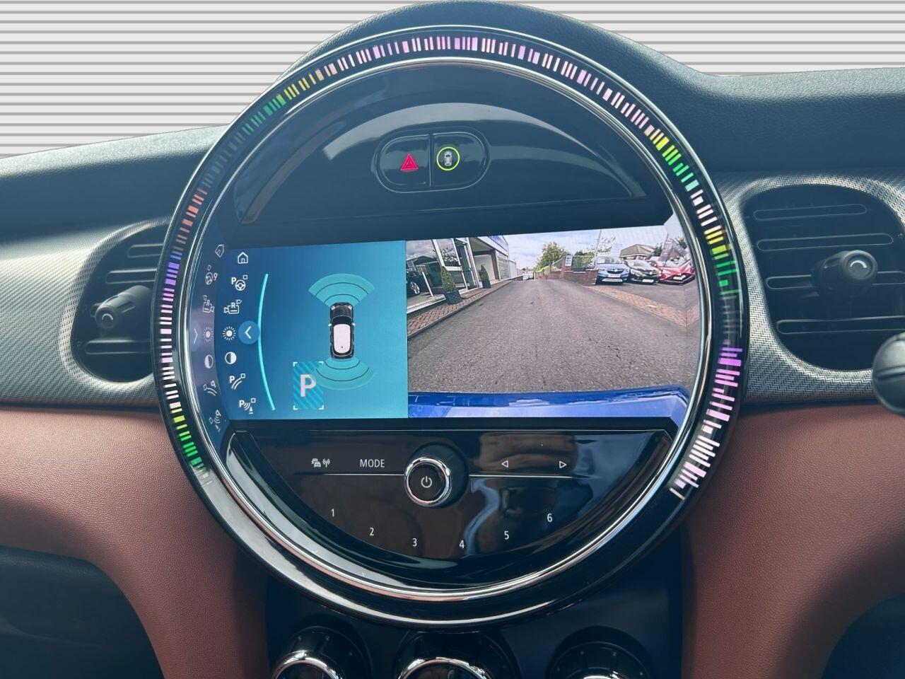 MINI Hatch - Image 6