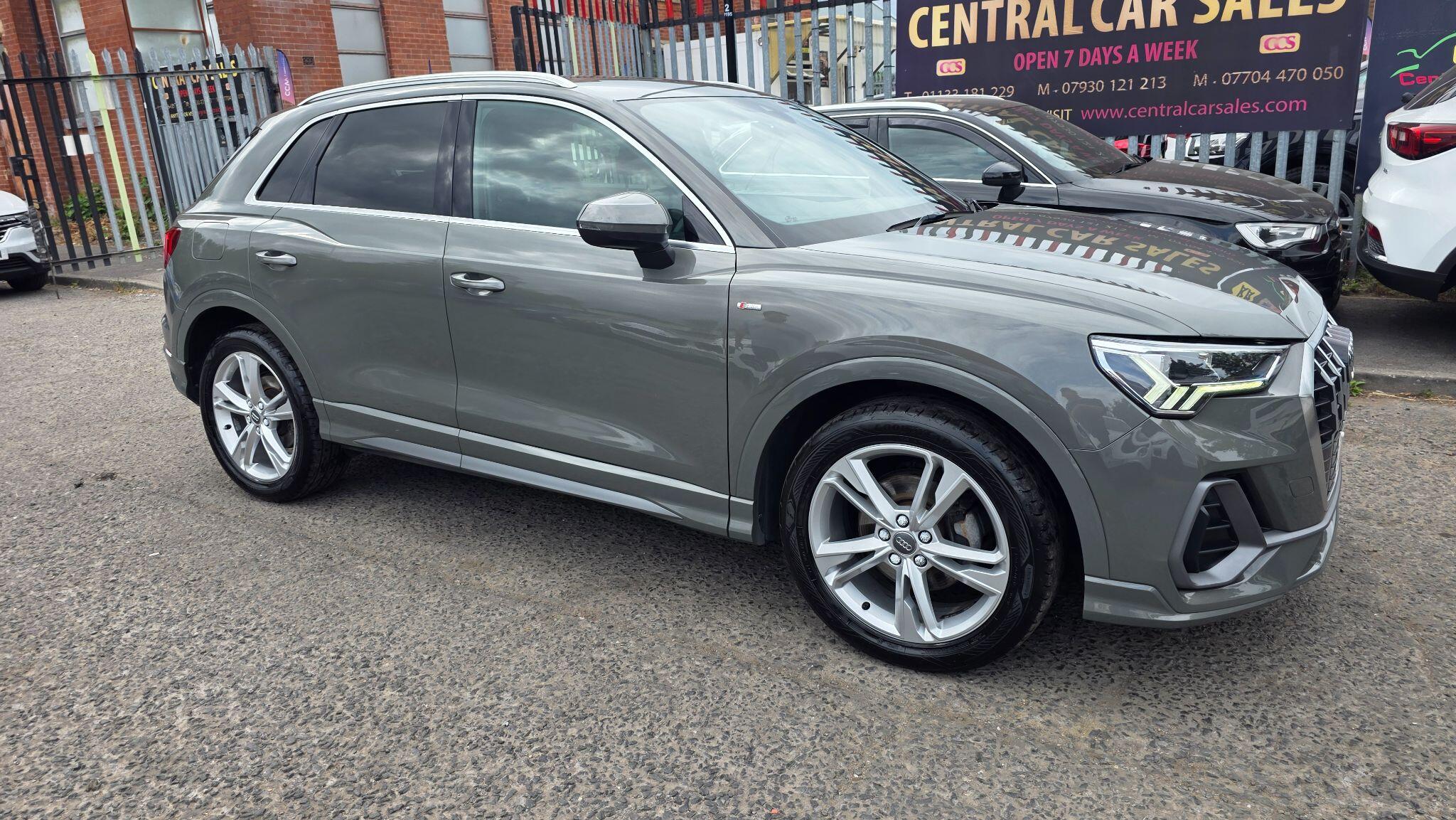 Audi Q3 - Image 4
