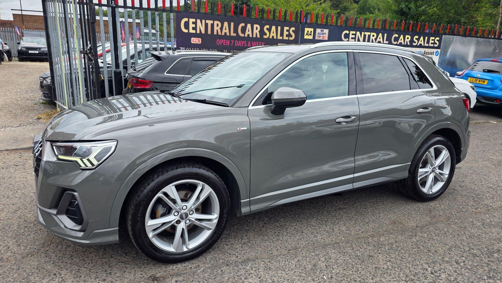 Audi Q3 - Image 19