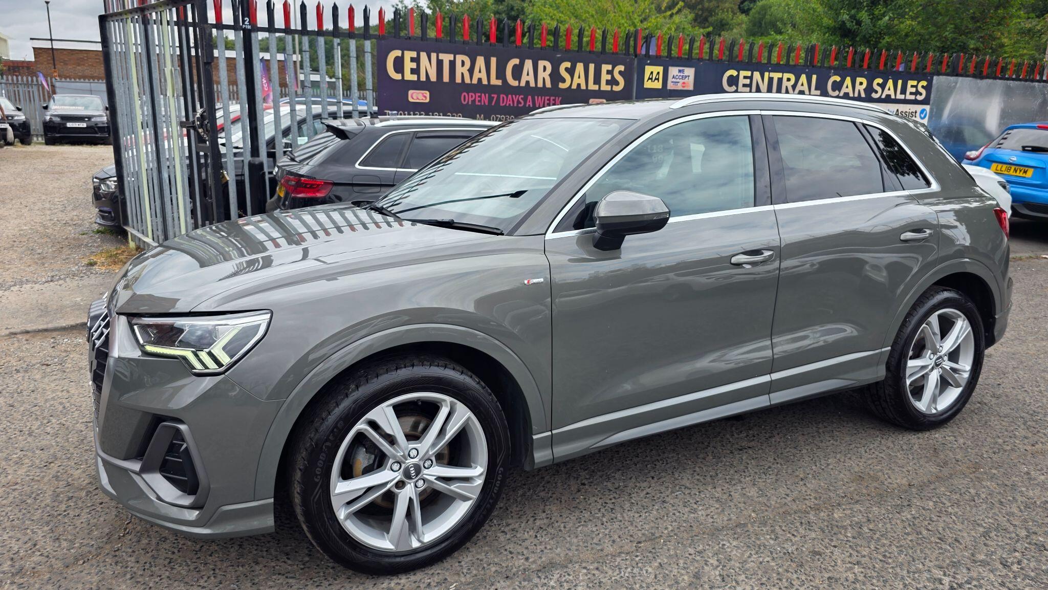 Audi Q3 - Image 20