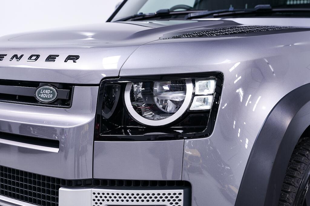 Land Rover Defender 90 - Image 8