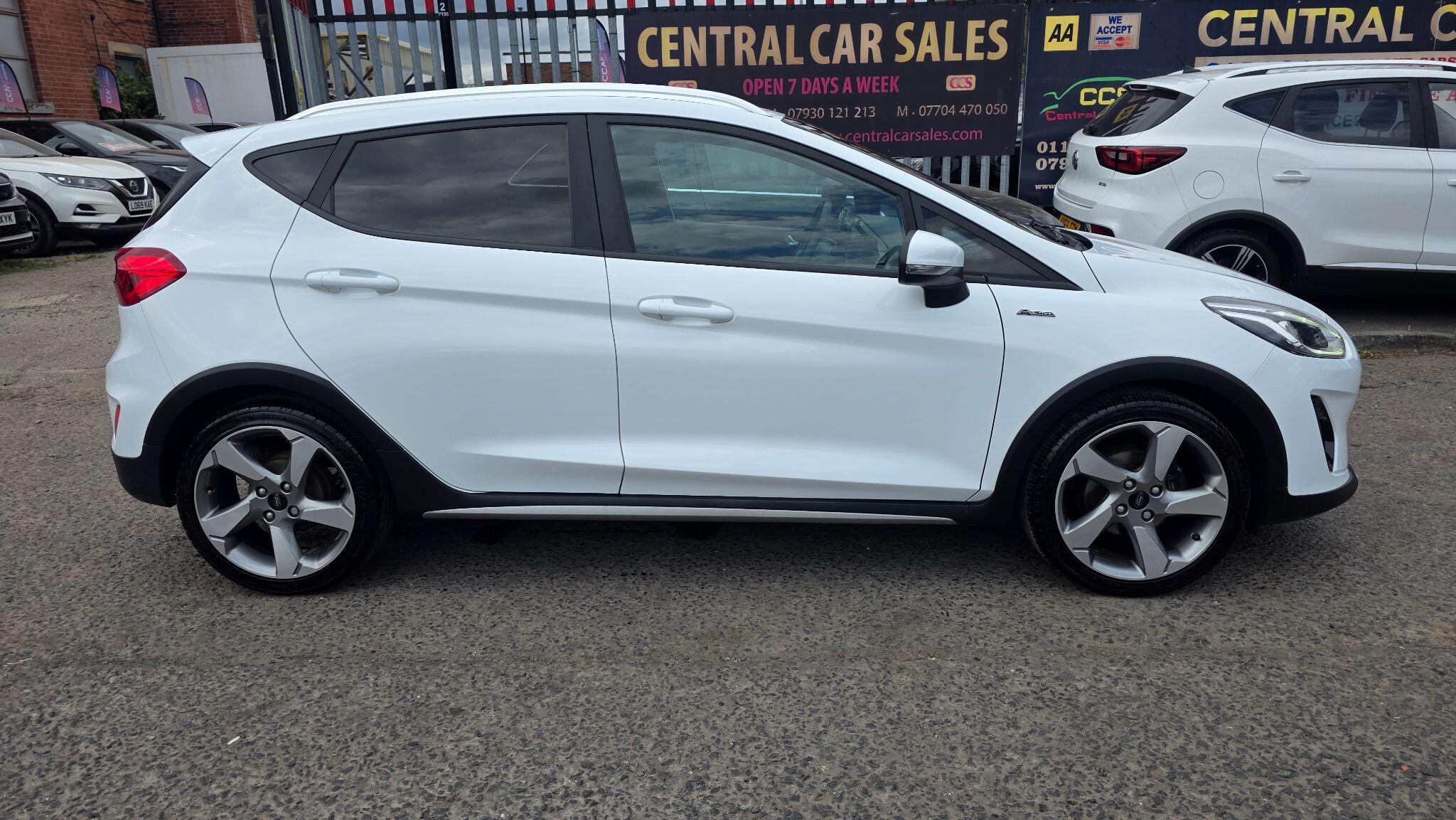 Ford Fiesta - Image 6