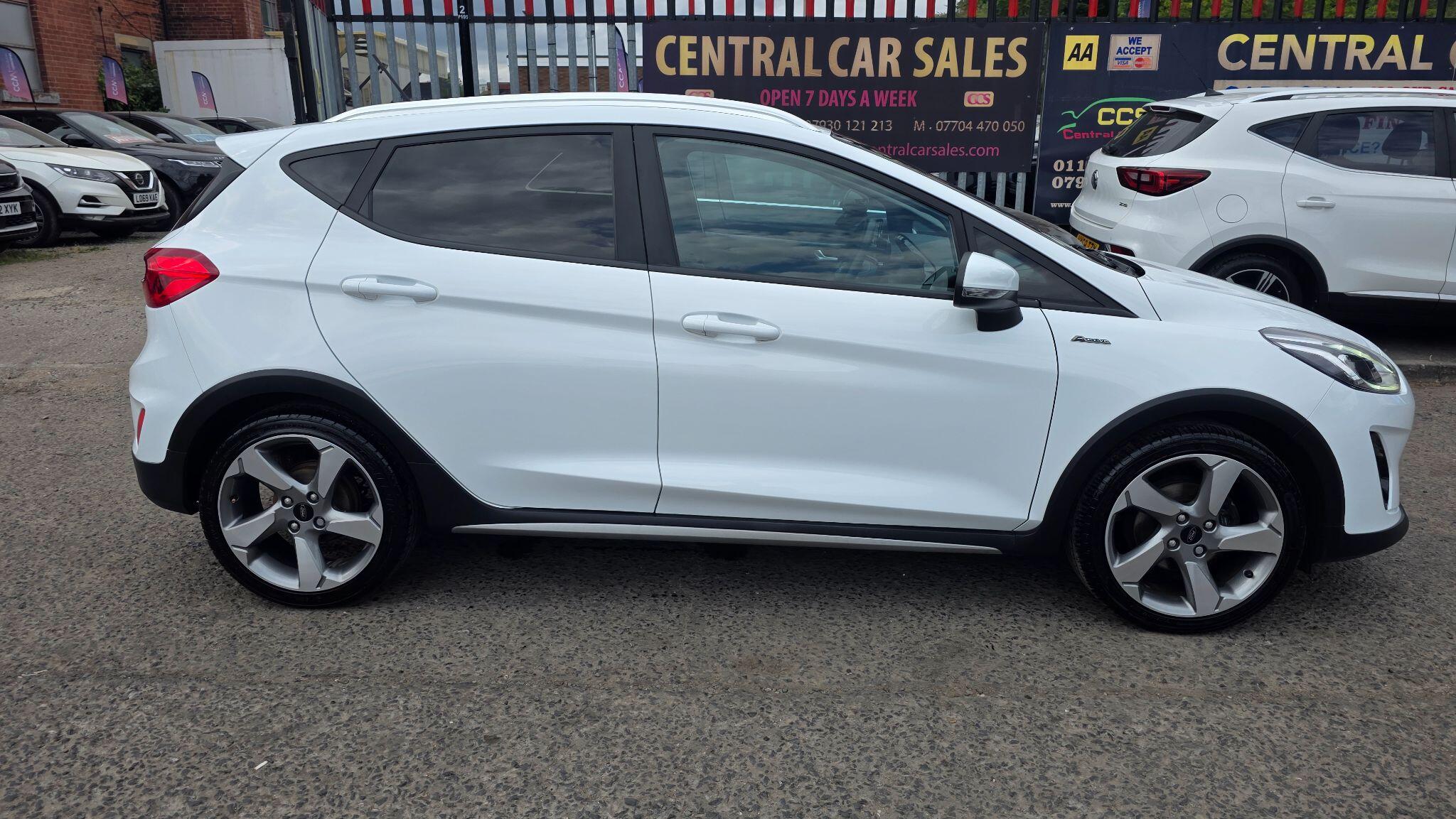 Ford Fiesta - Image 8