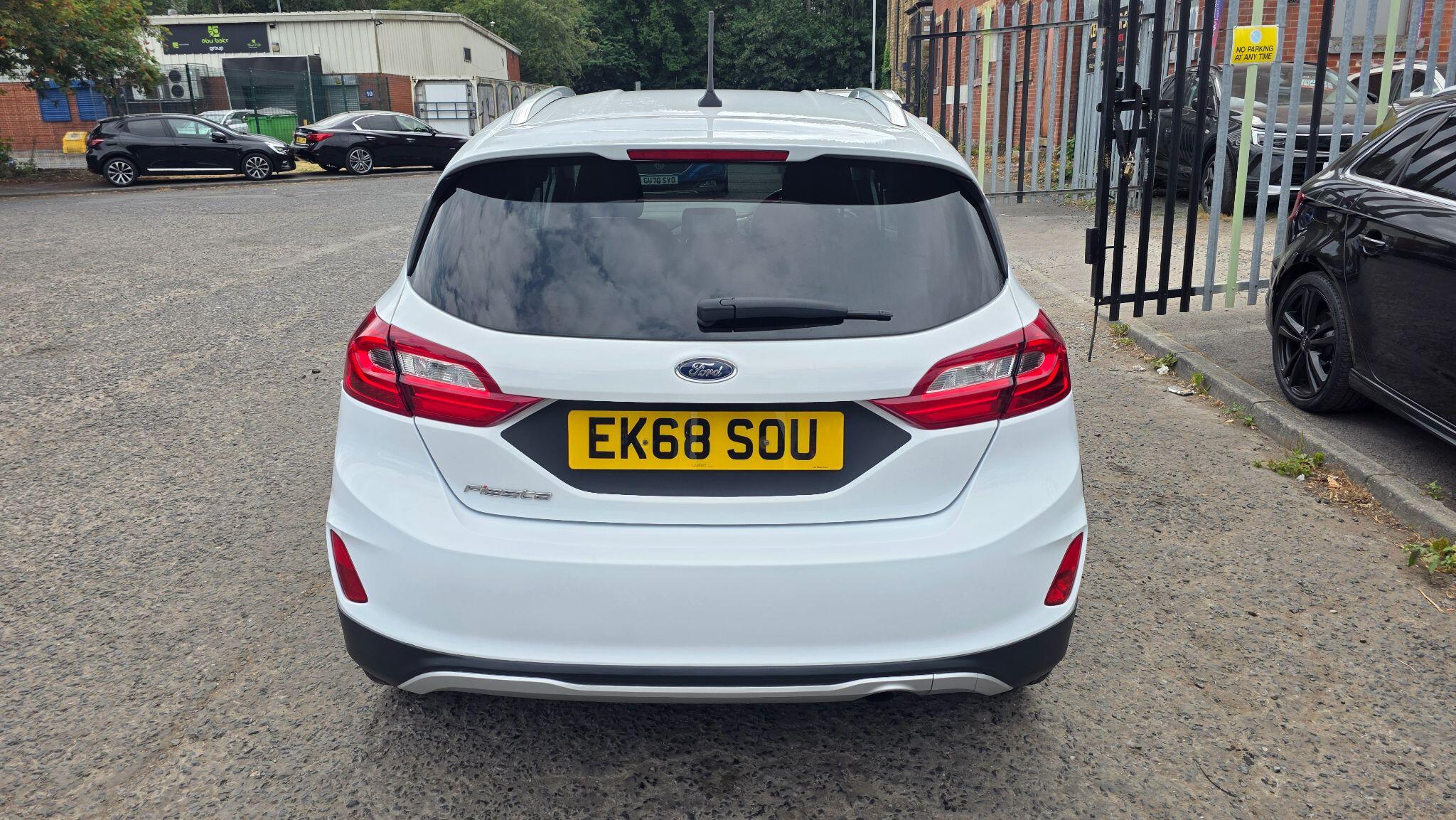 Ford Fiesta - Image 13
