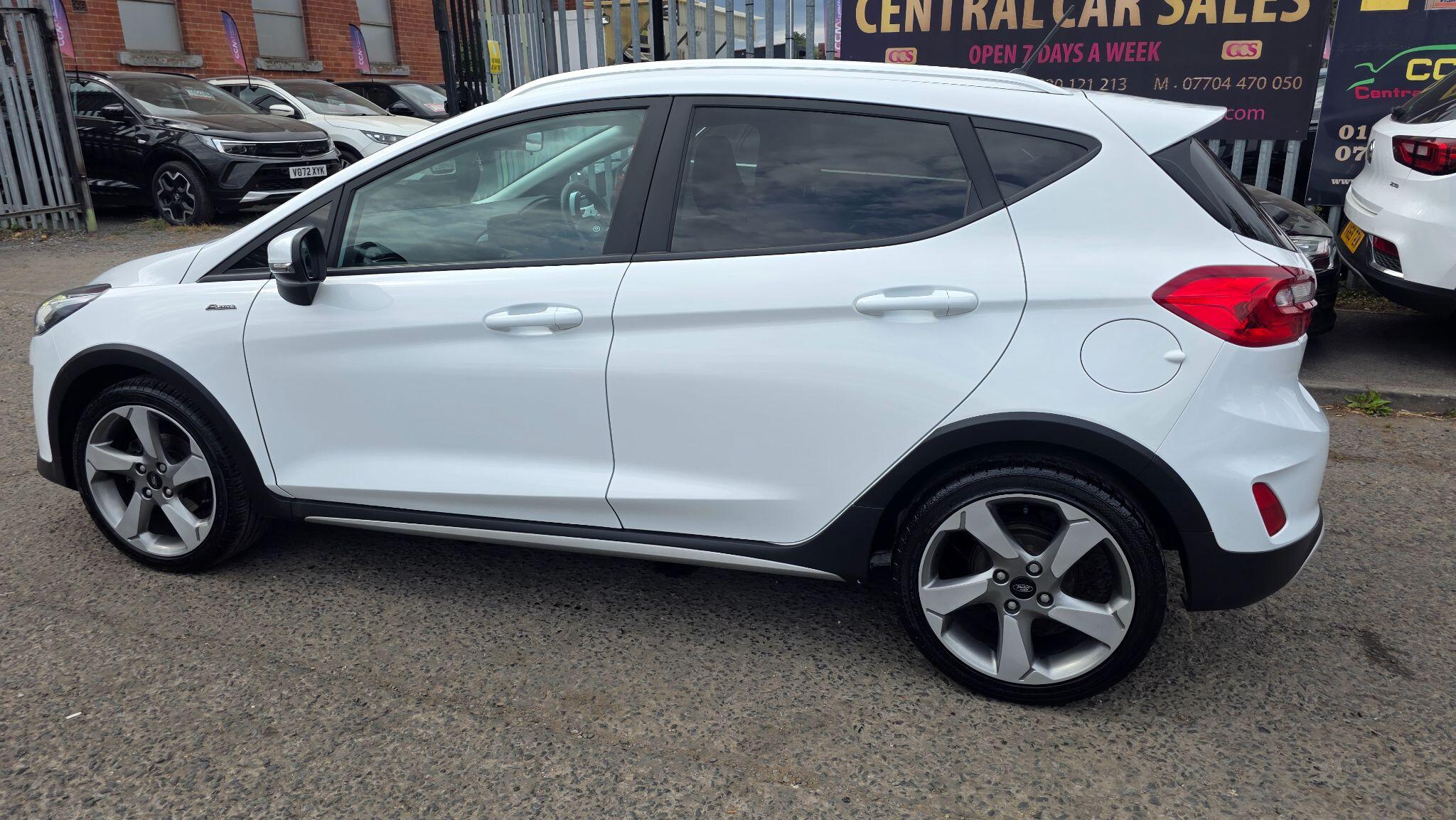 Ford Fiesta - Image 15