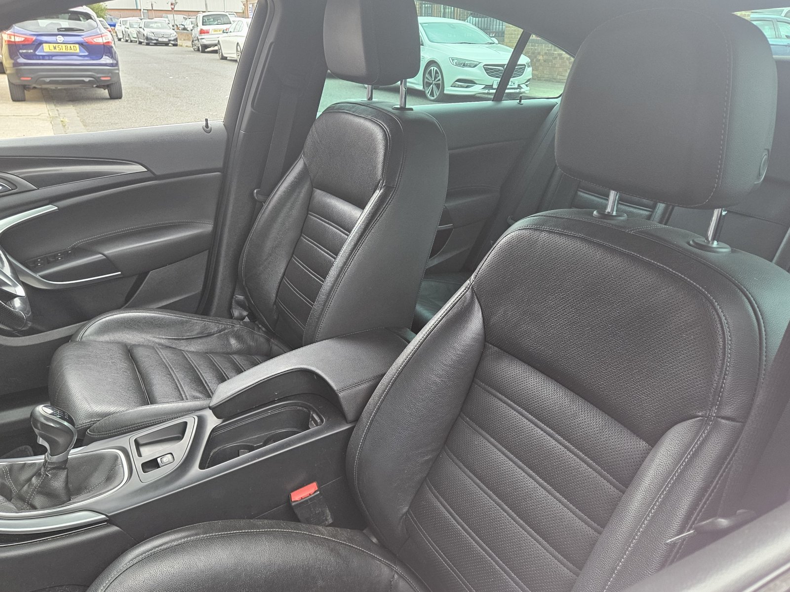 Vauxhall Insignia - Image 19