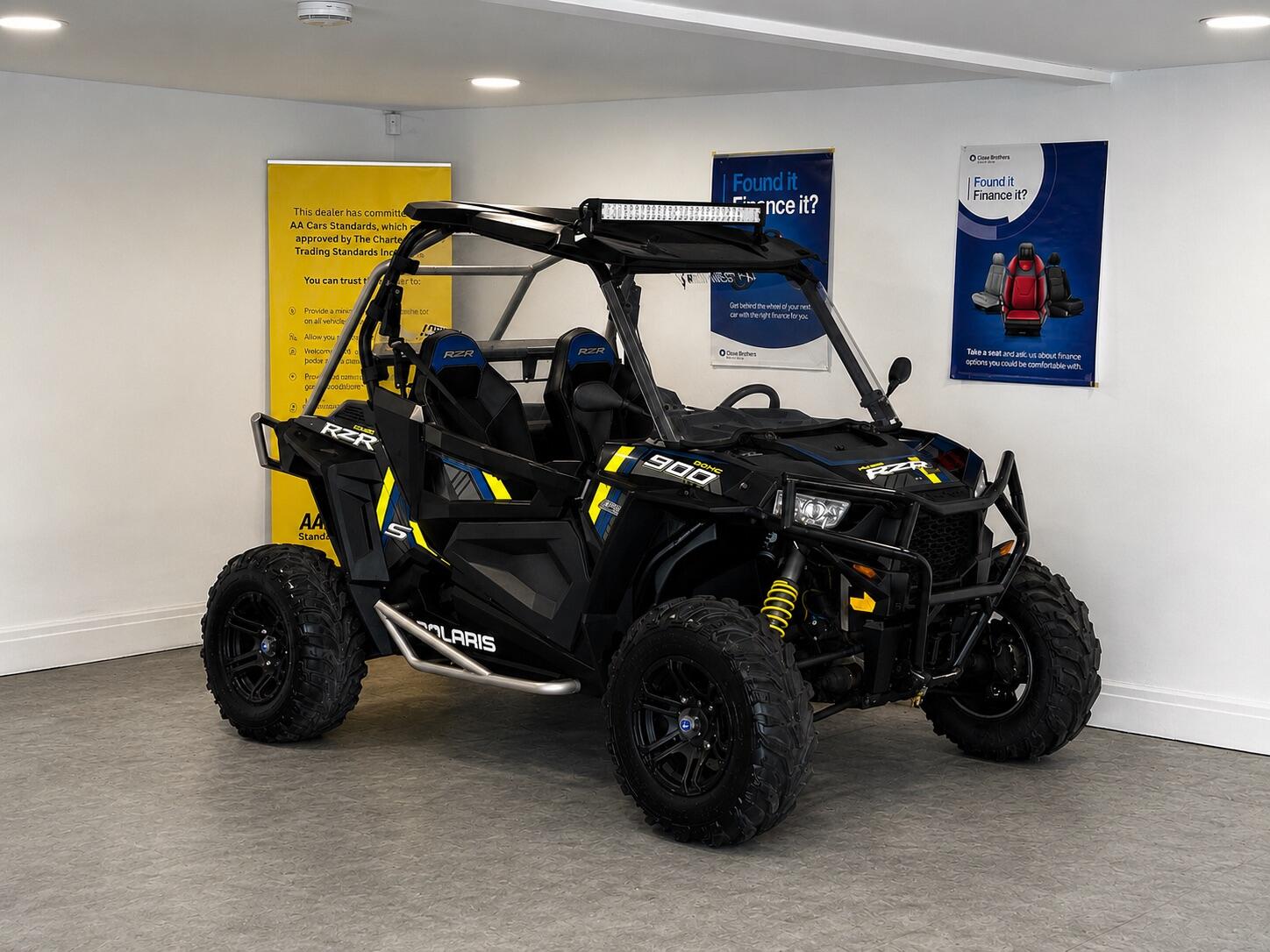 Polaris RZR-XP LE Petrol