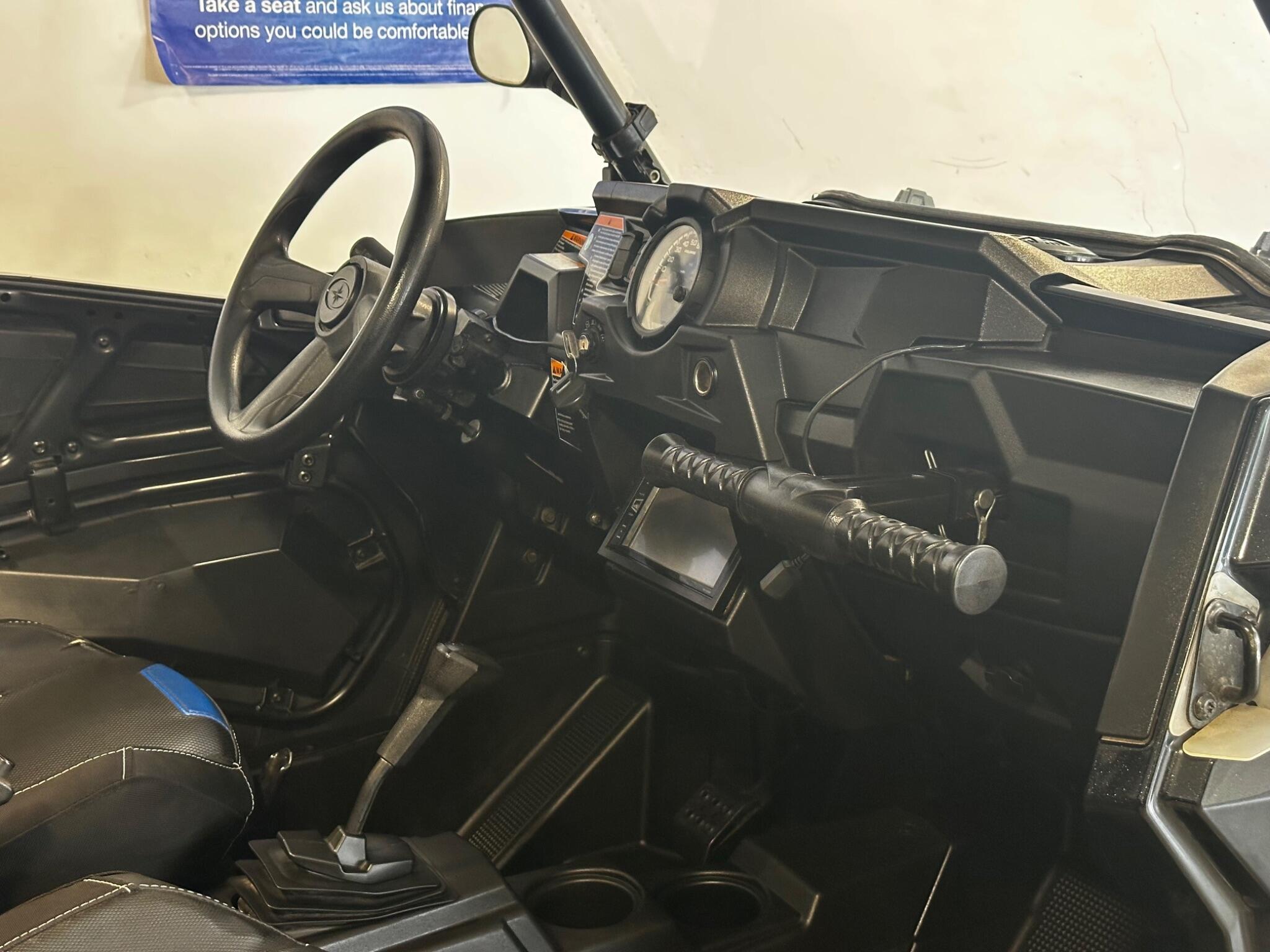 Polaris RZR-XP LE Petrol - Image 15