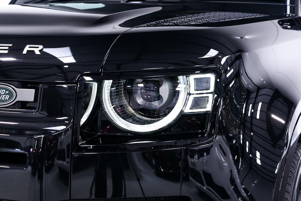 Land Rover Defender 110 - Image 7