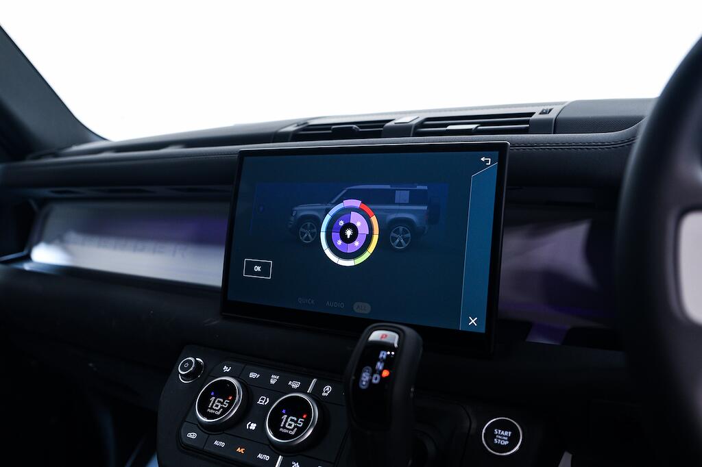Land Rover Defender 110 - Image 20