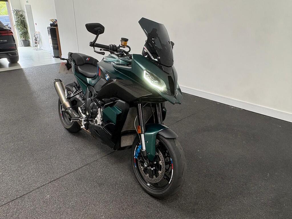 BMW M 1000 XR - Image 2