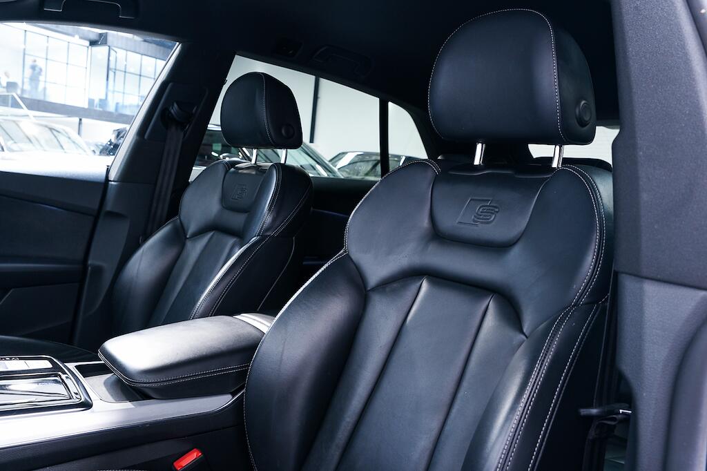 Audi Q8 - Image 12