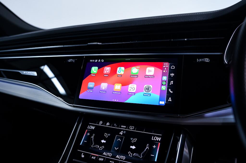 Audi Q8 - Image 17