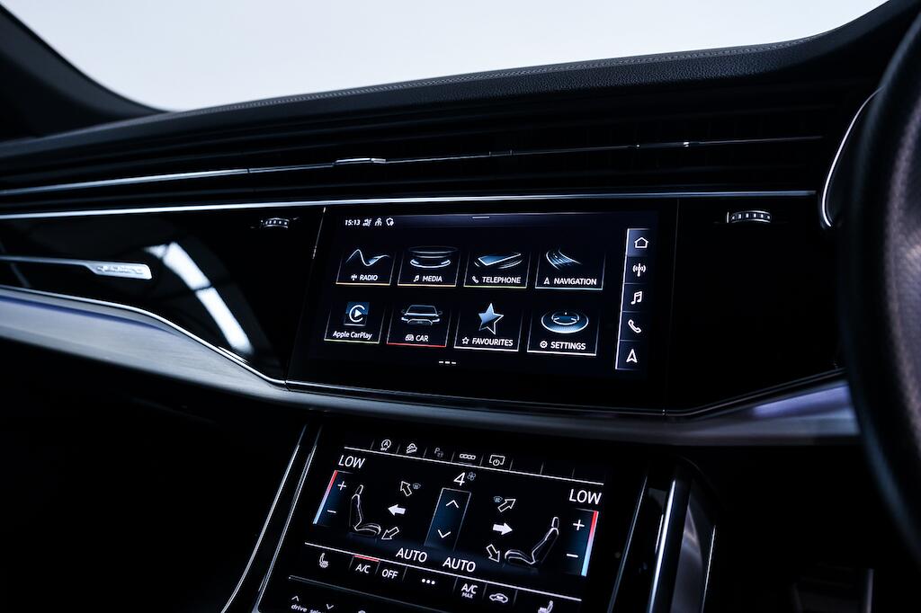 Audi Q8 - Image 18
