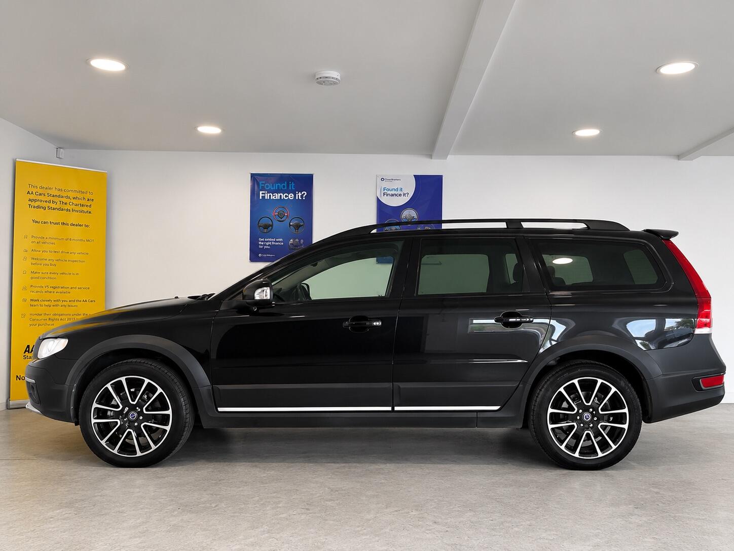 Volvo XC70 - Image 9