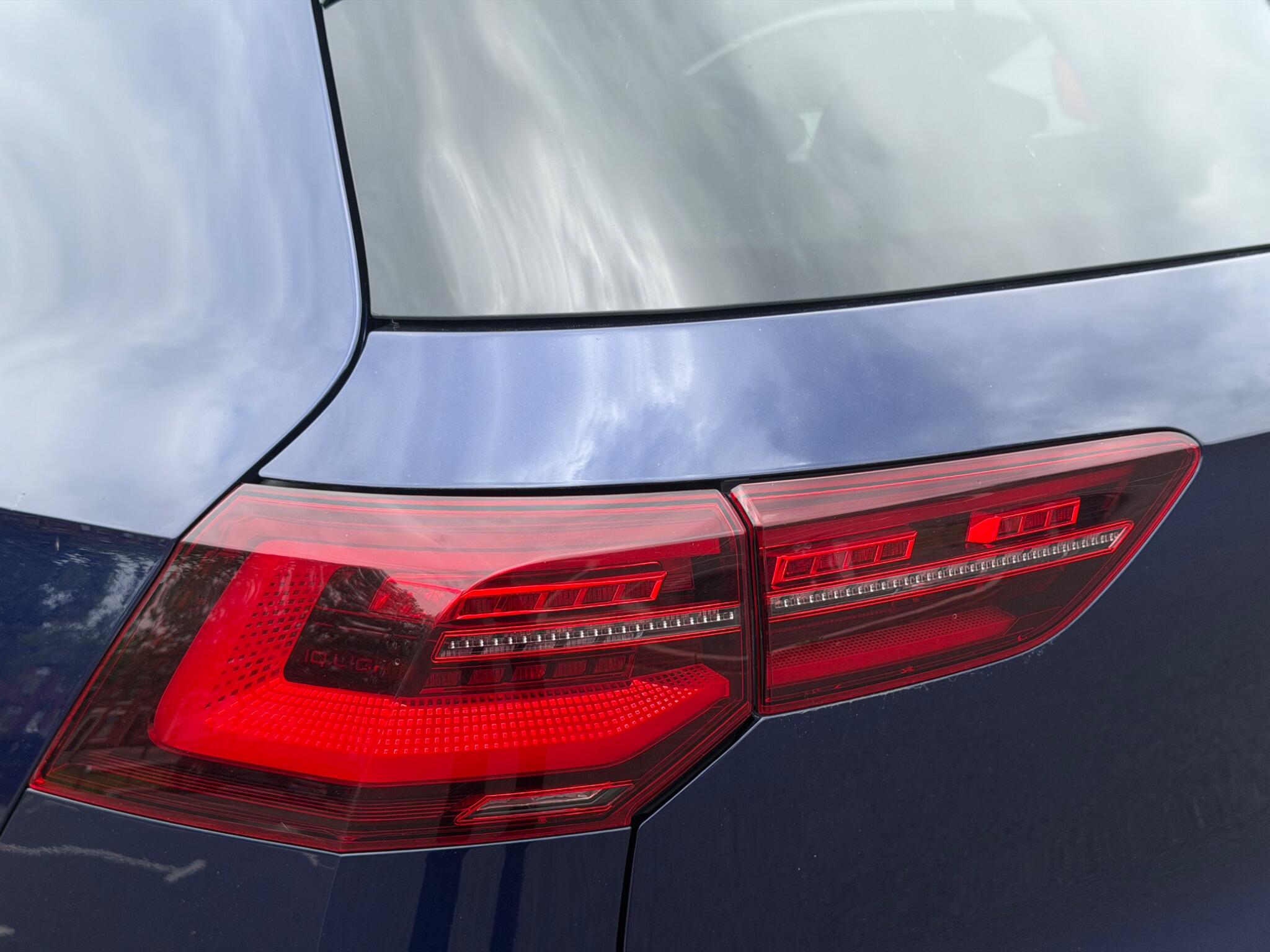 Volkswagen Golf - Image 13