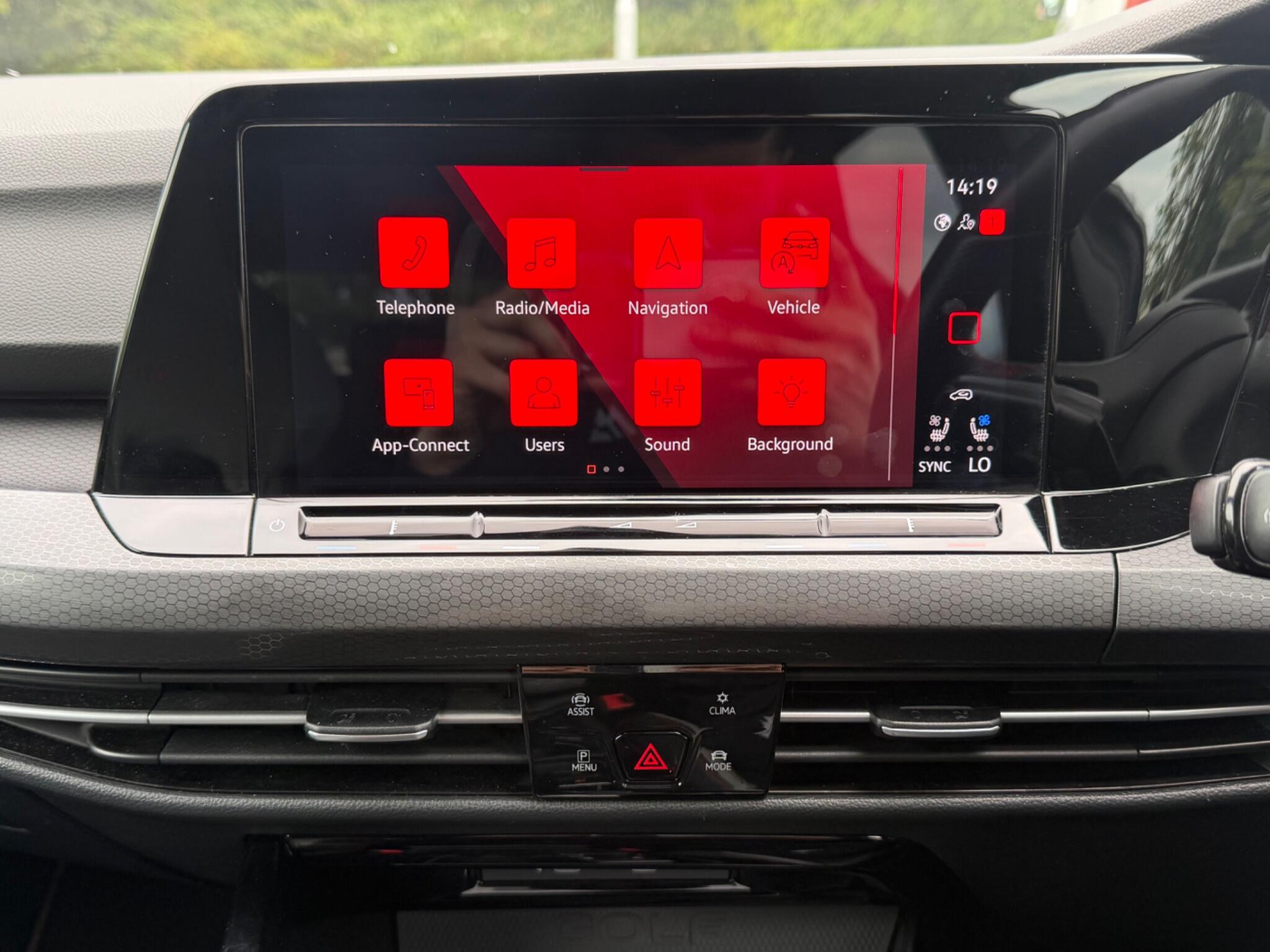 Volkswagen Golf - Image 30