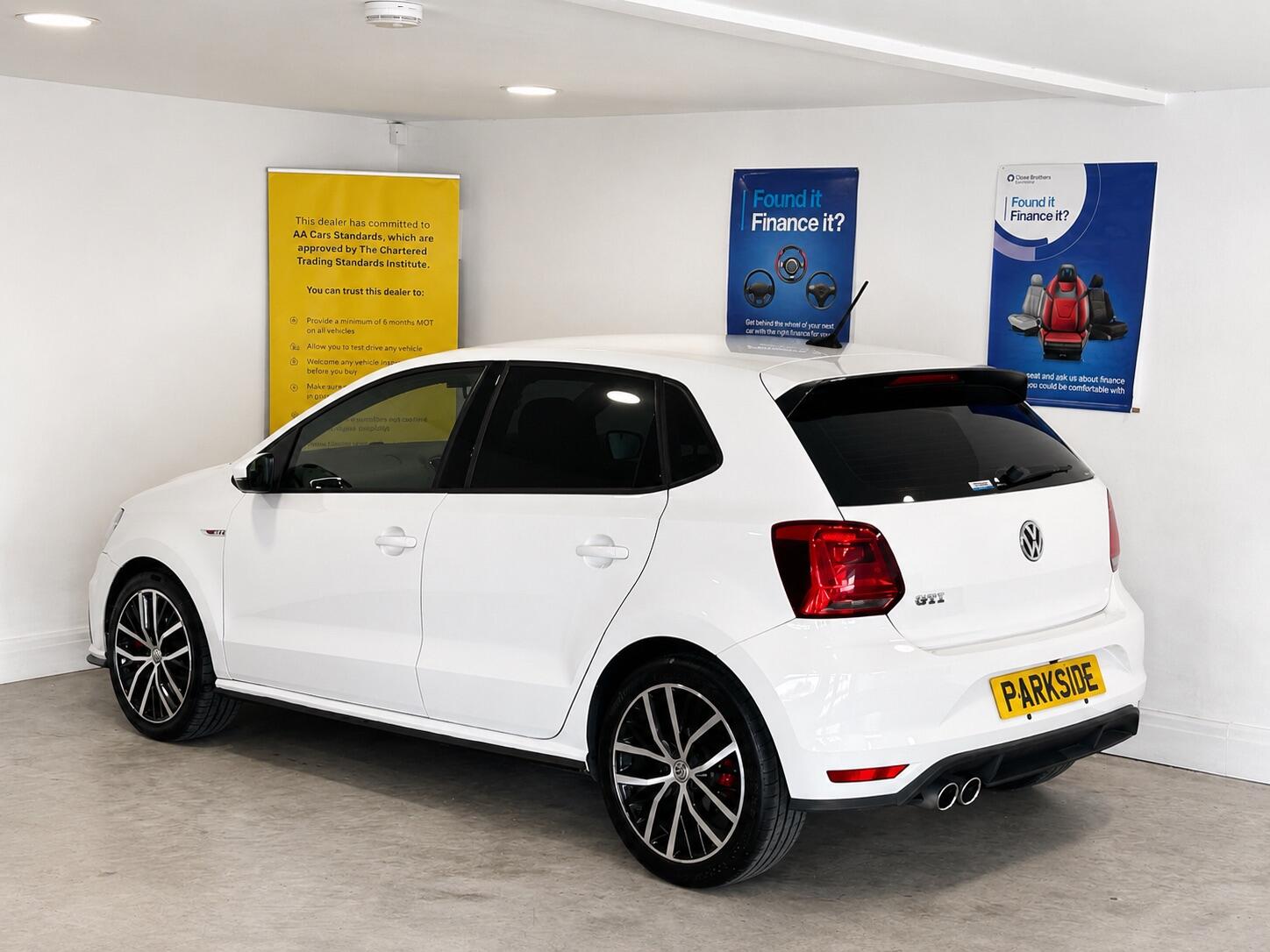 Volkswagen Polo - Image 4