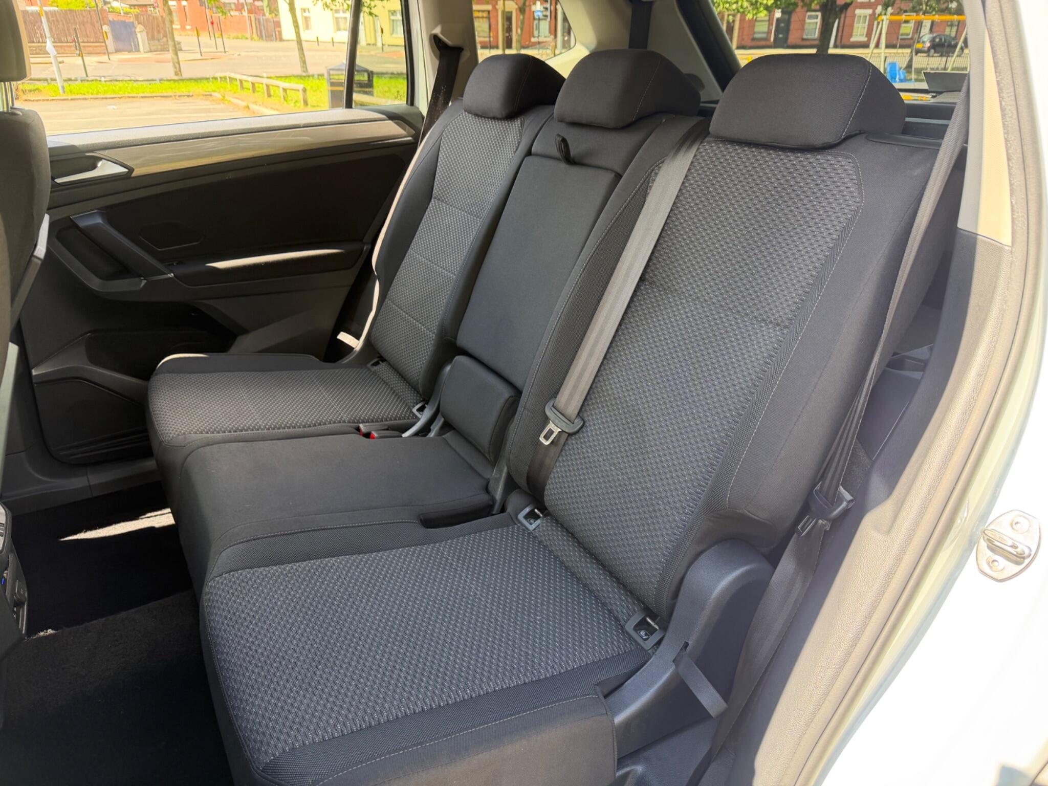Volkswagen Tiguan Allspace - Image 12