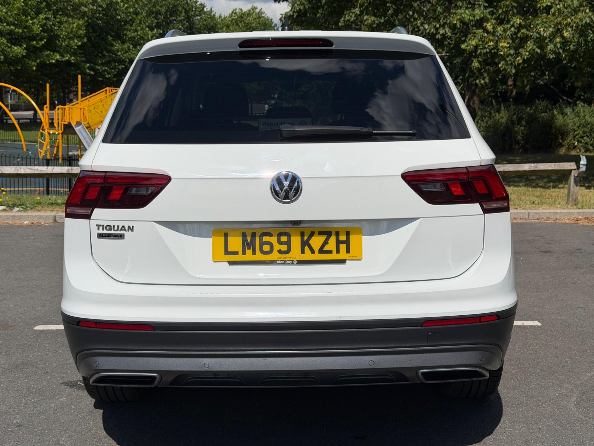Volkswagen Tiguan Allspace - Image 16