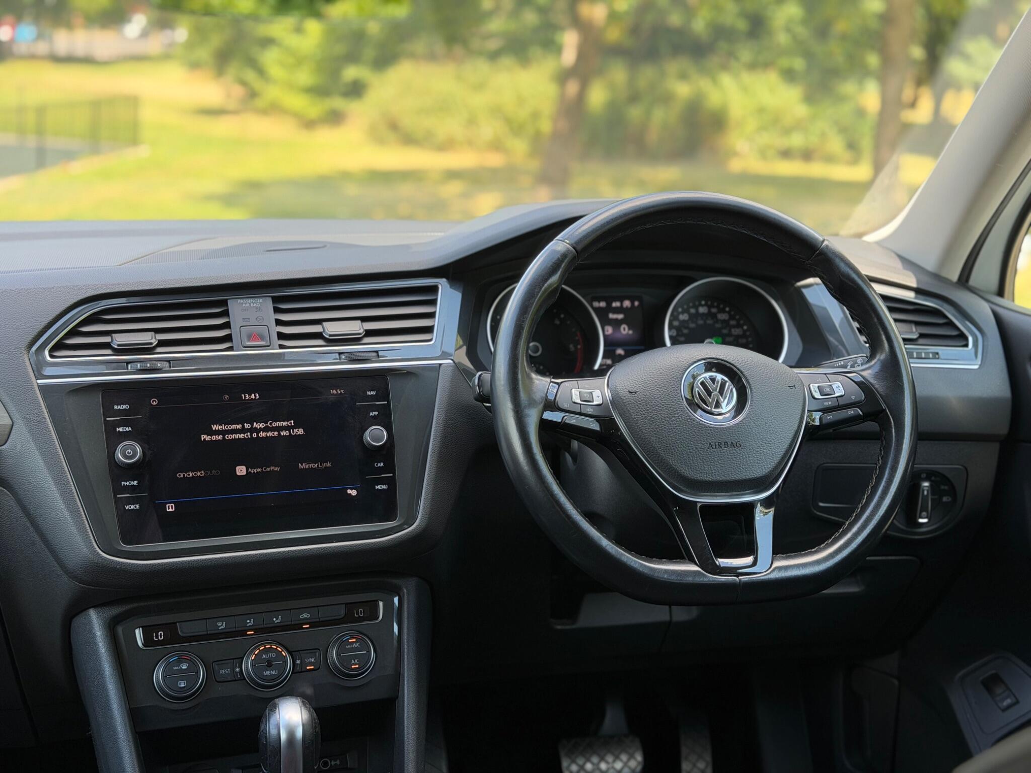 Volkswagen Tiguan Allspace - Image 22