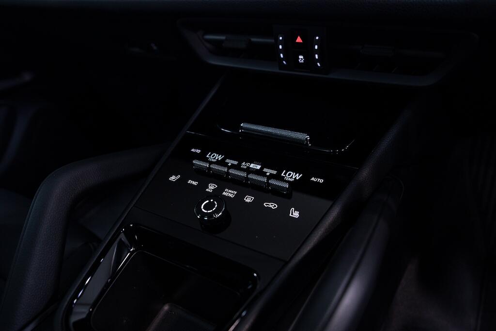 Porsche Cayenne - Image 17