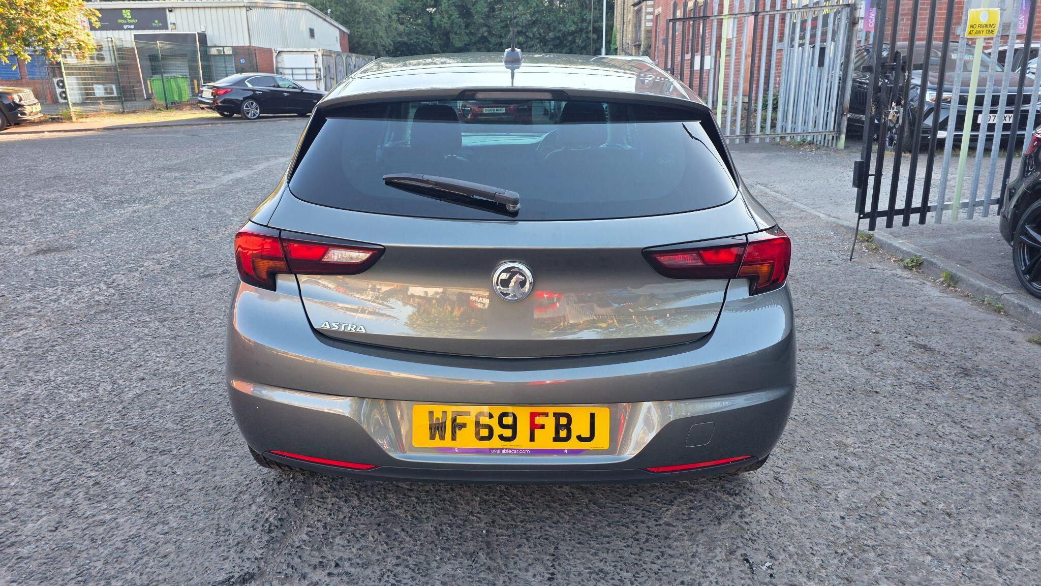 Vauxhall Astra - Image 11