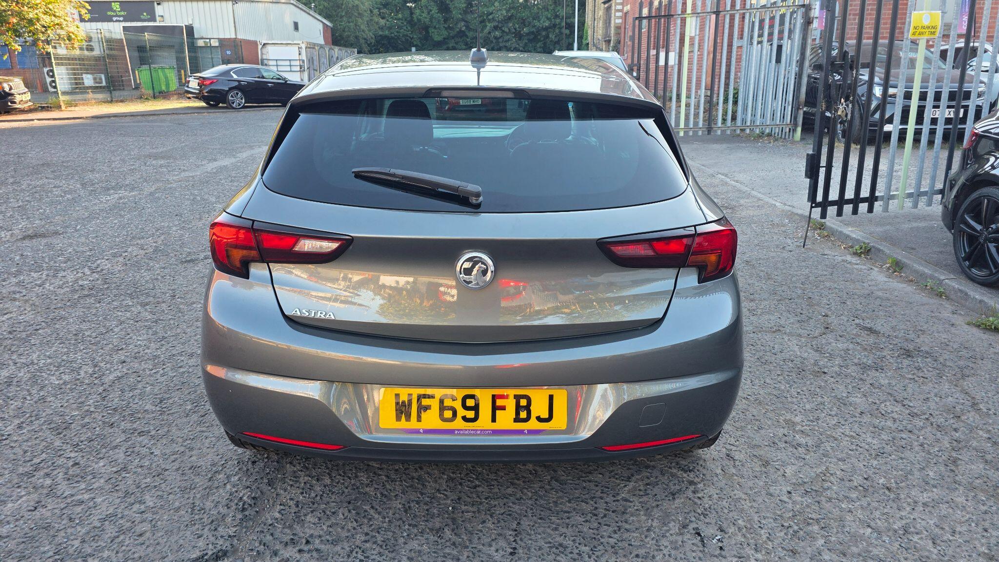 Vauxhall Astra - Image 12