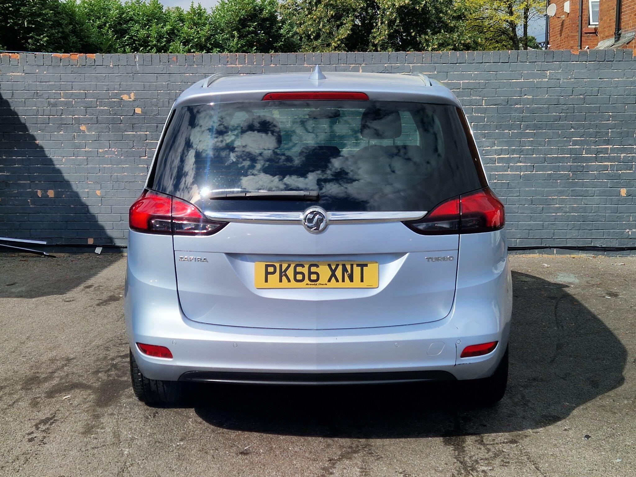 Vauxhall Zafira Tourer - Image 9