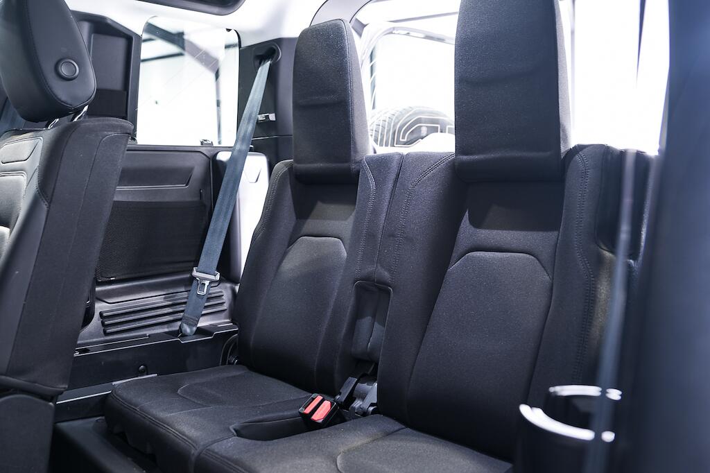 Land Rover Defender 110 - Image 14