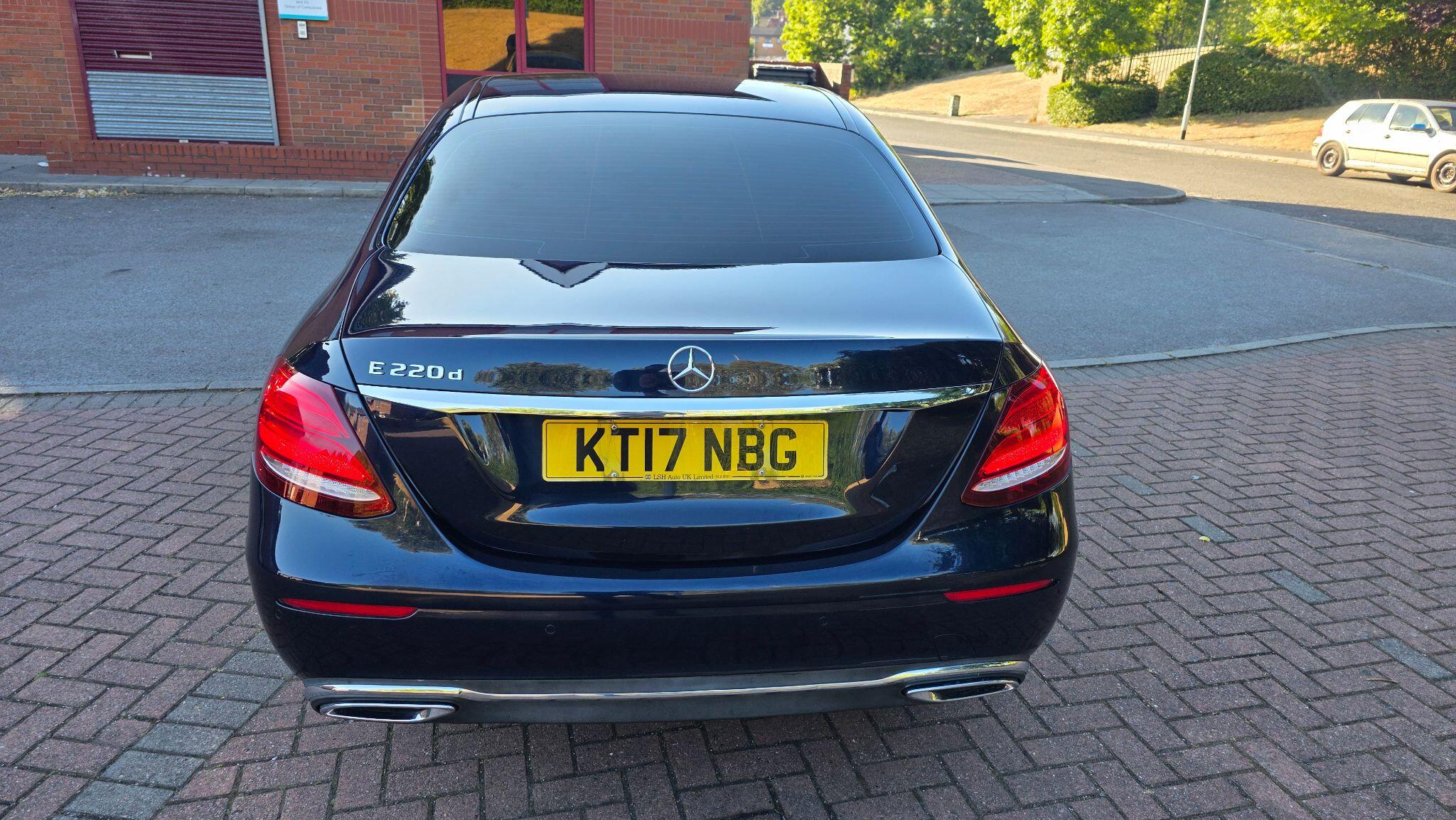 Mercedes E Class - Image 12