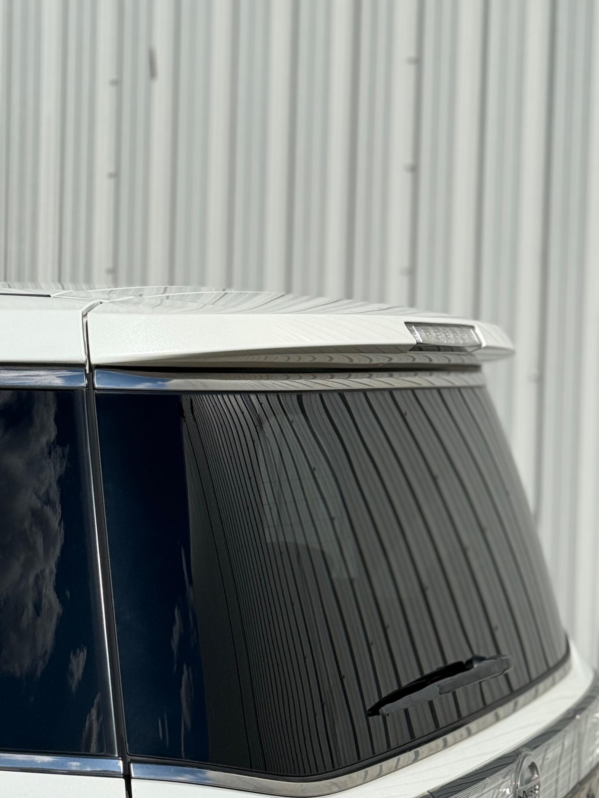 Nissan Elgrand - Image 20