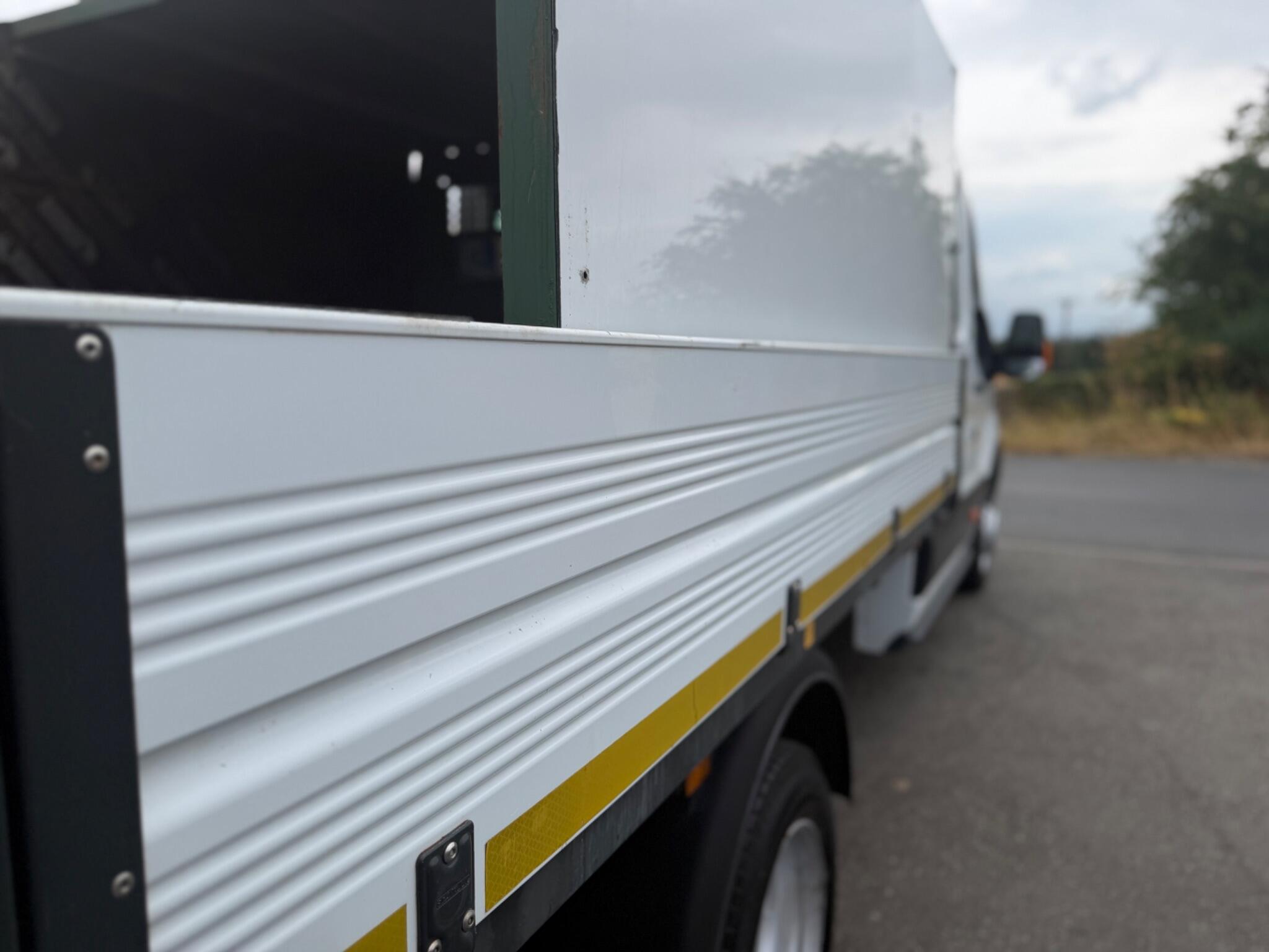 Ford Transit - Image 20