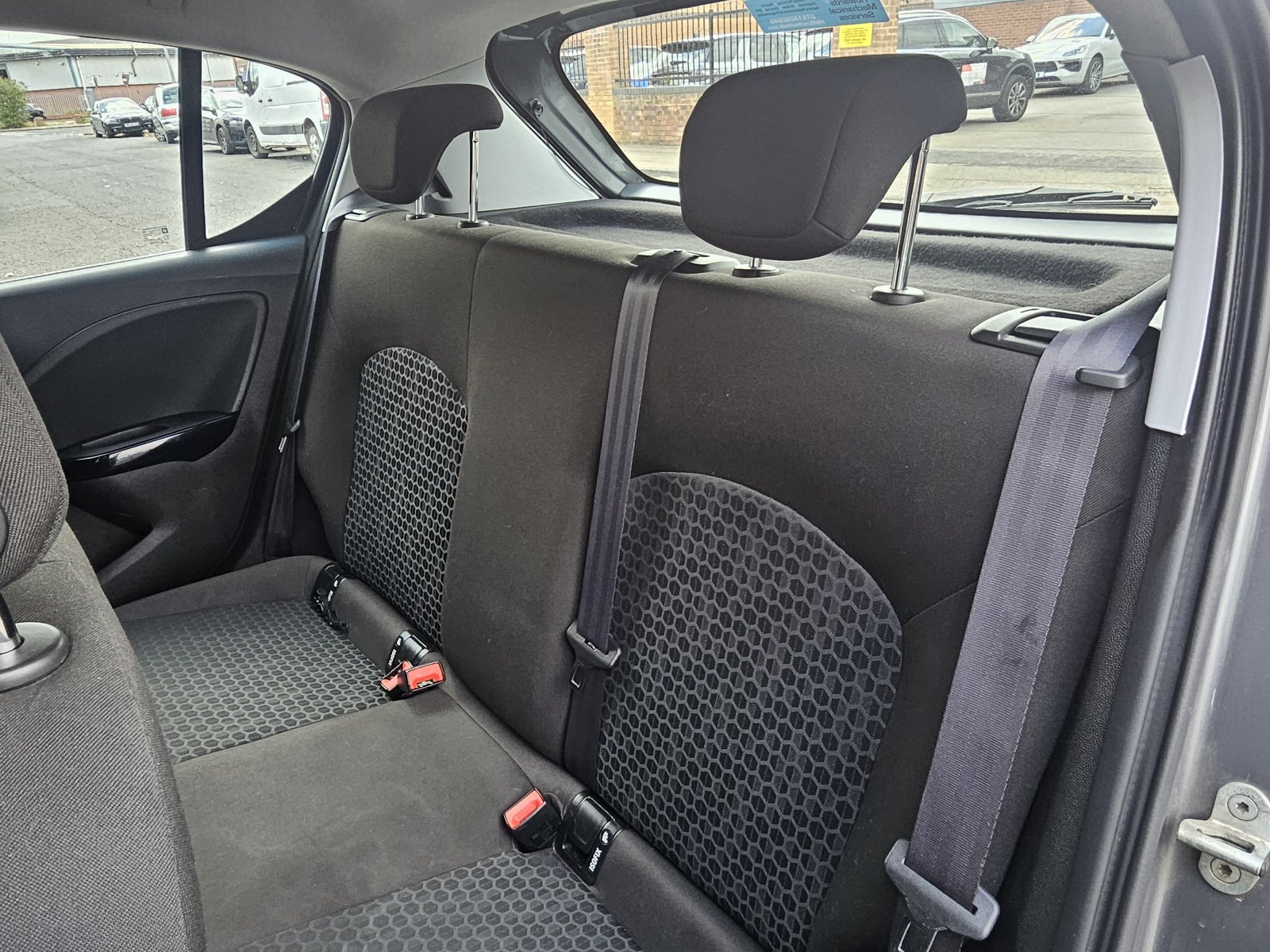 Vauxhall Corsa - Image 11
